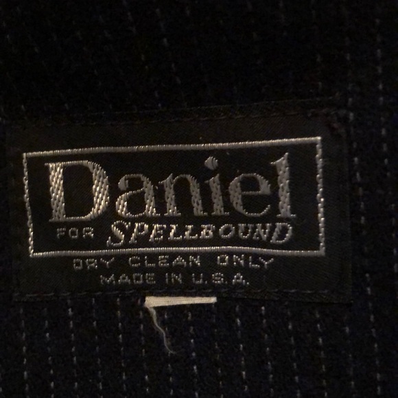 Daniel for Spellbound black two piece skirt suit - Picture 2 of 2